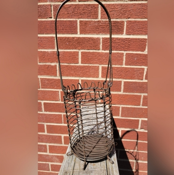 Wire Wine basket. - Picture 10 of 12